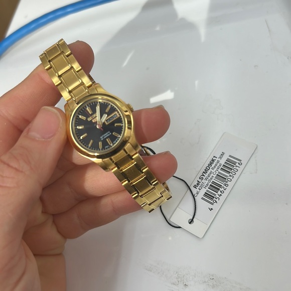 Seiko #SYMD96 Gold Tone Ladies Automatic watch - Picture 1 of 3